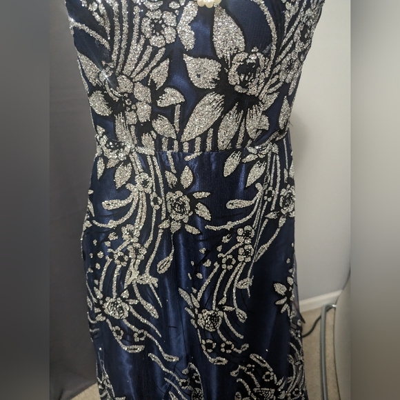 Coeur de vague navy Floral sheer-yoke collar gown - Picture 9 of 11